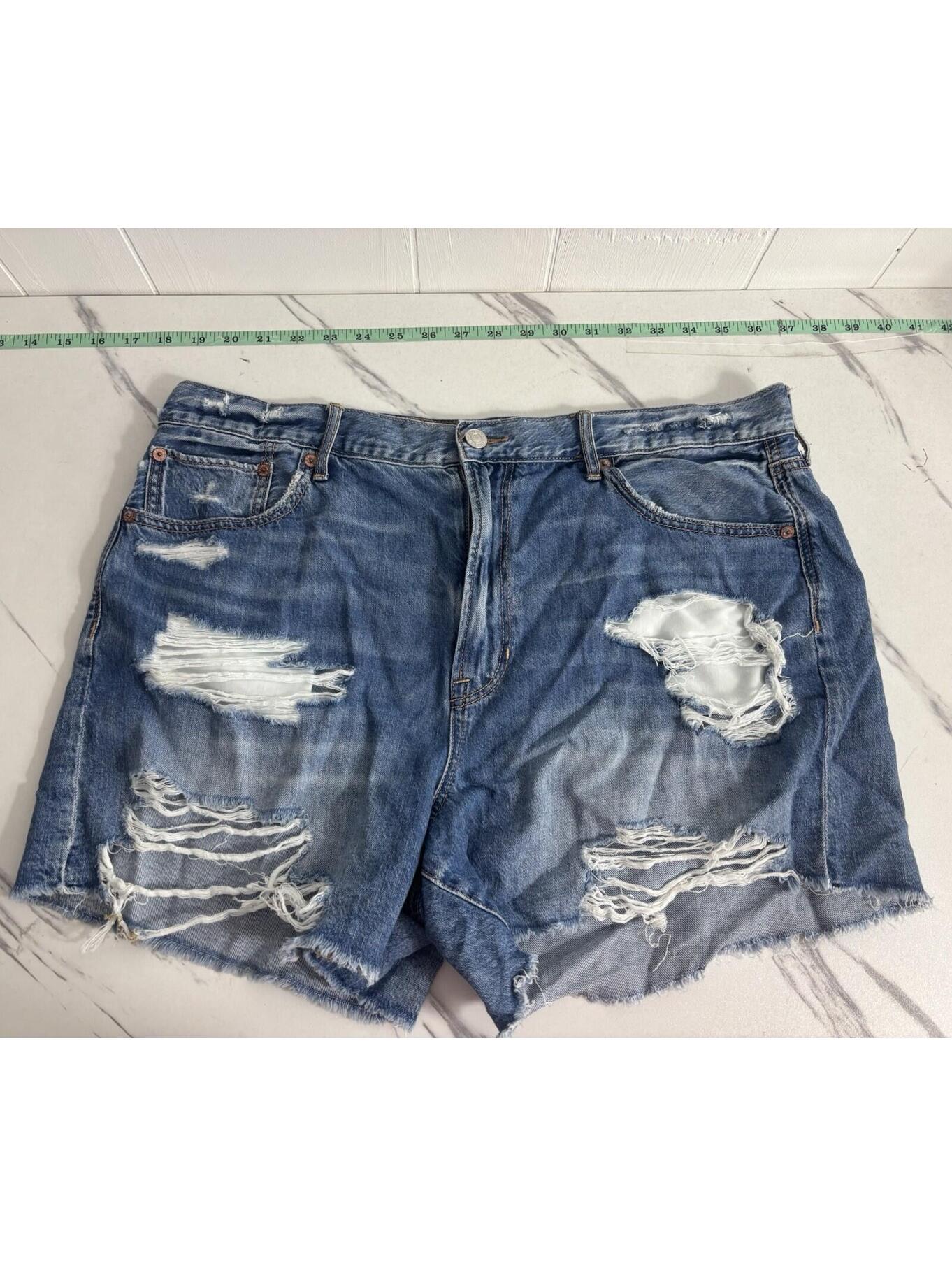 American Eagle Outfitters Womens Distressed 90s Boyfriend Short Denim Size 16